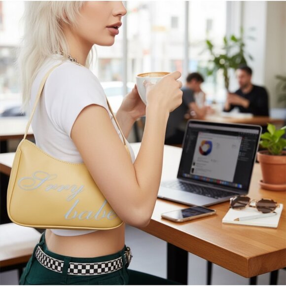 Zemeta “Sorry Babe” Hobo Bag – Yellow ✦ Shoulder Strap ✦ Zip Closure ✦ Rare - Picture 2 of 2